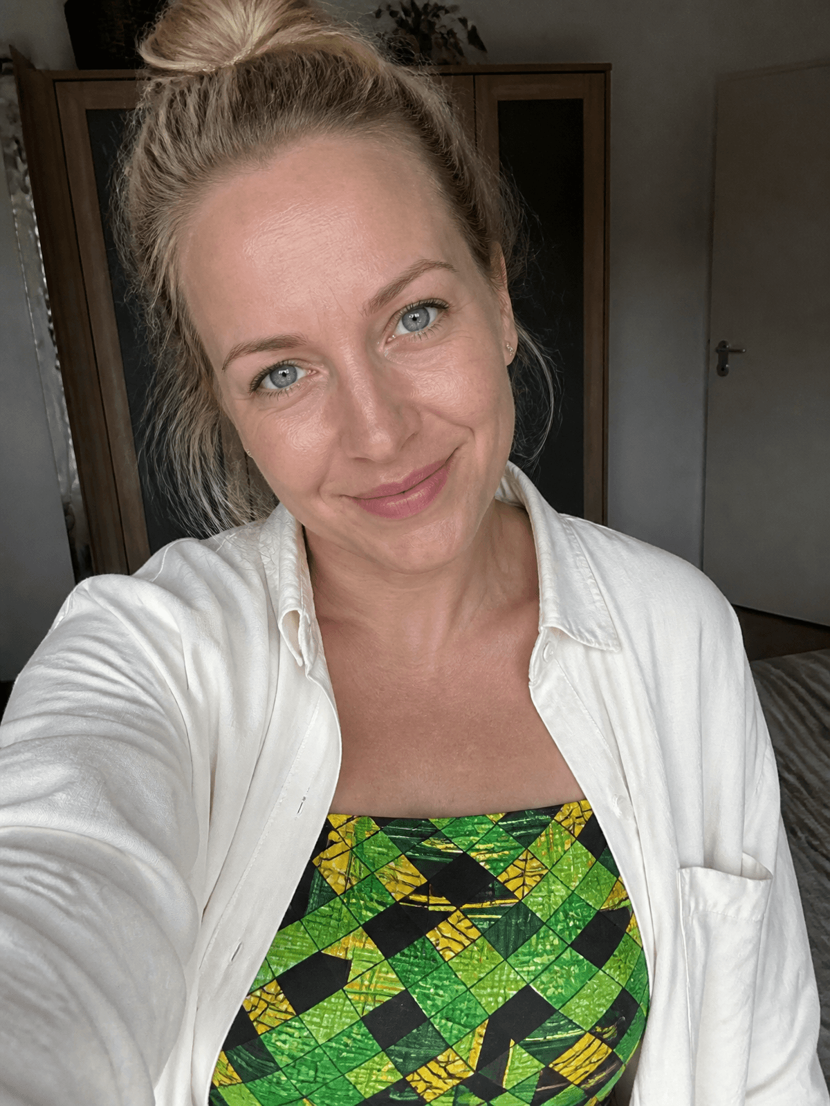 Mariana, 34