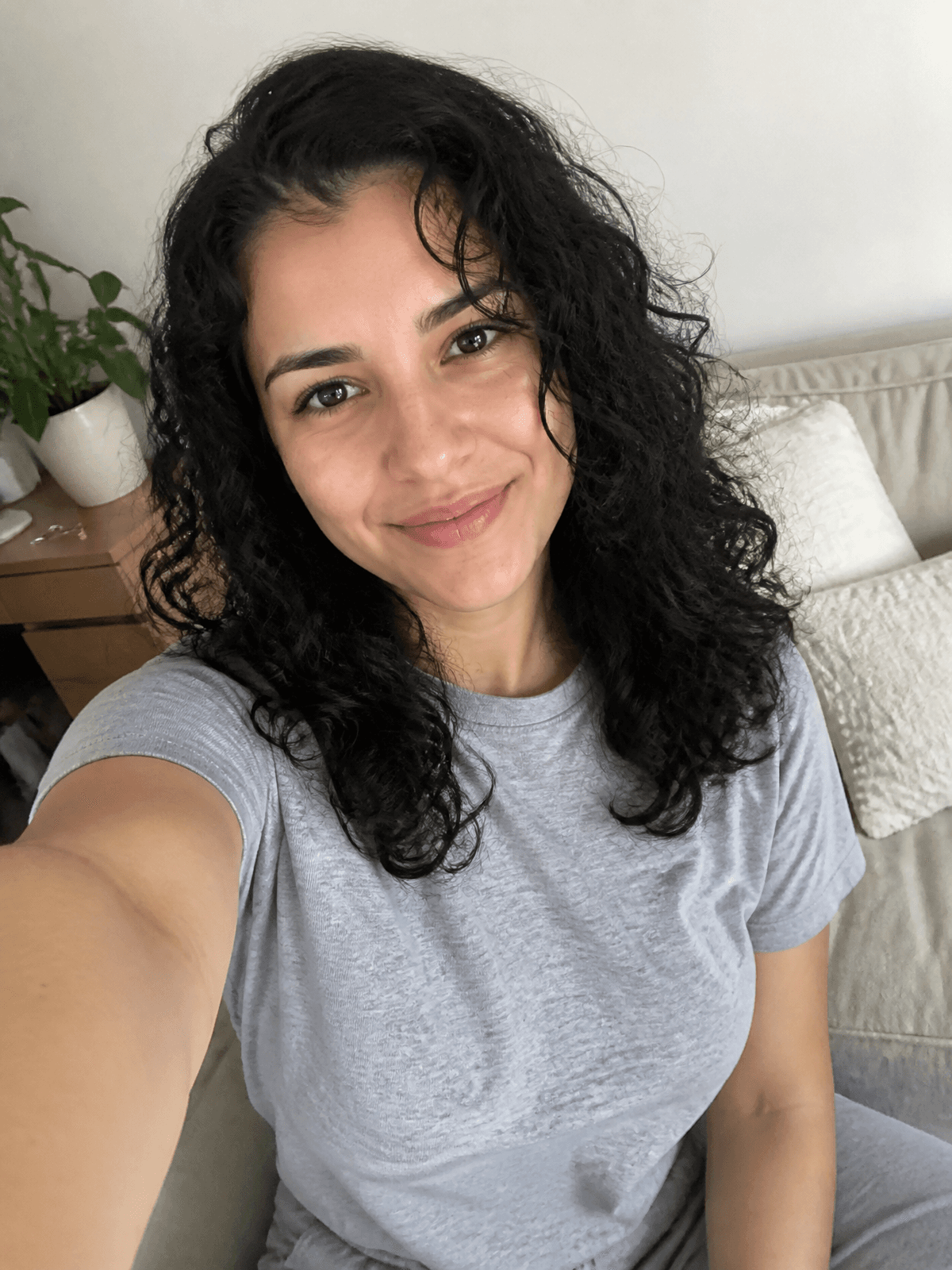 Bruna, 25