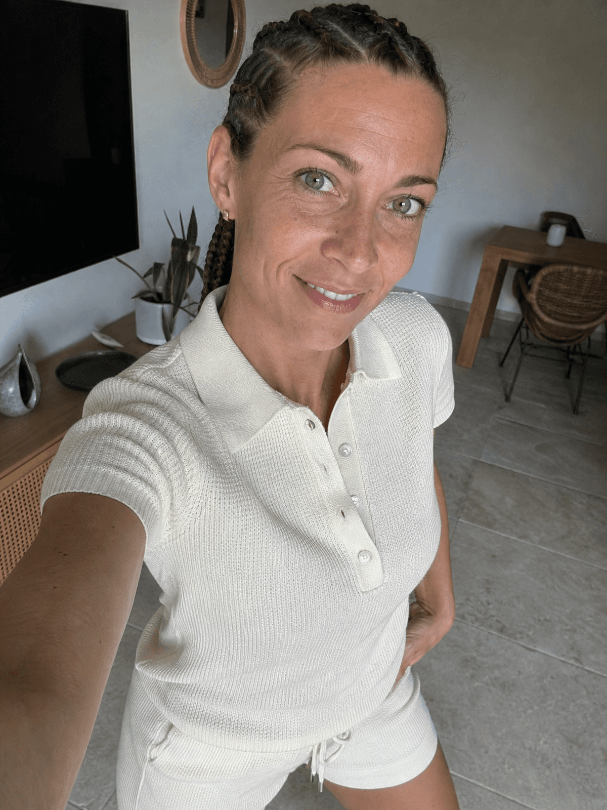 Mélanie, 37