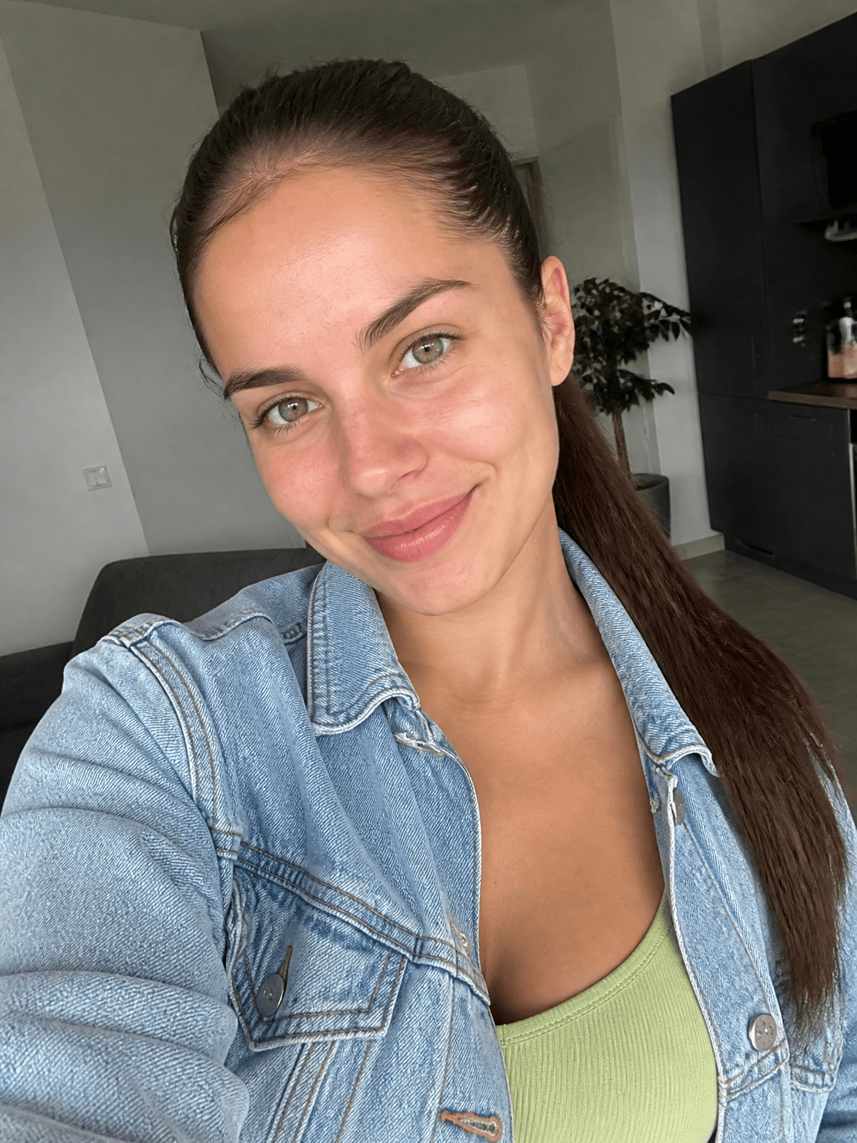 Isabela, 26