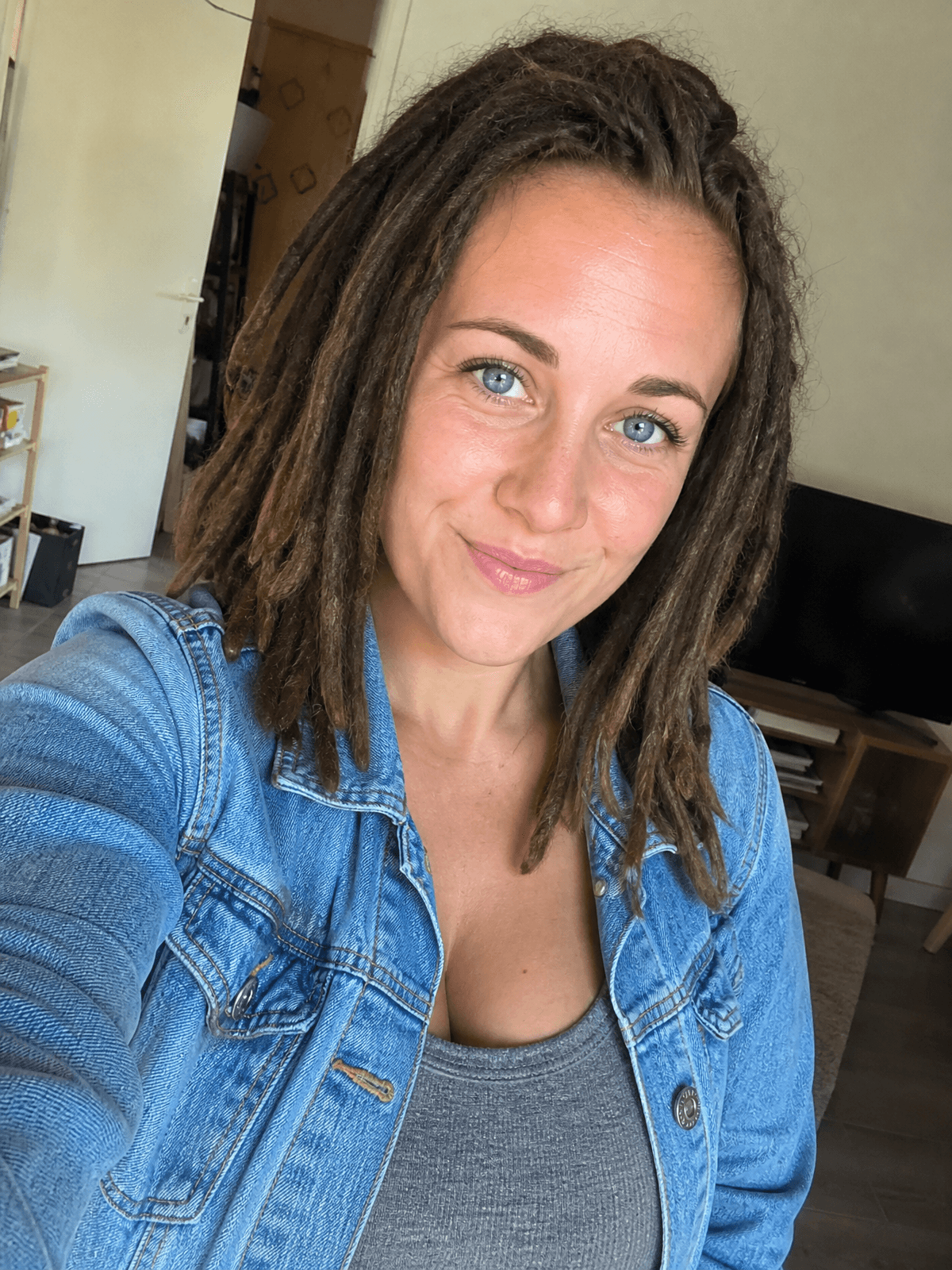 Chiara, 27