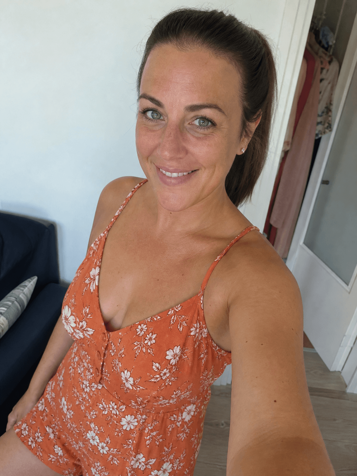 Isabella, 39