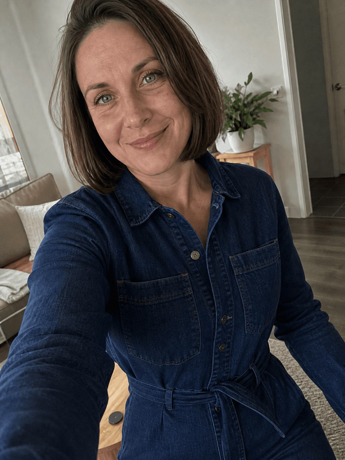 Elena, 37