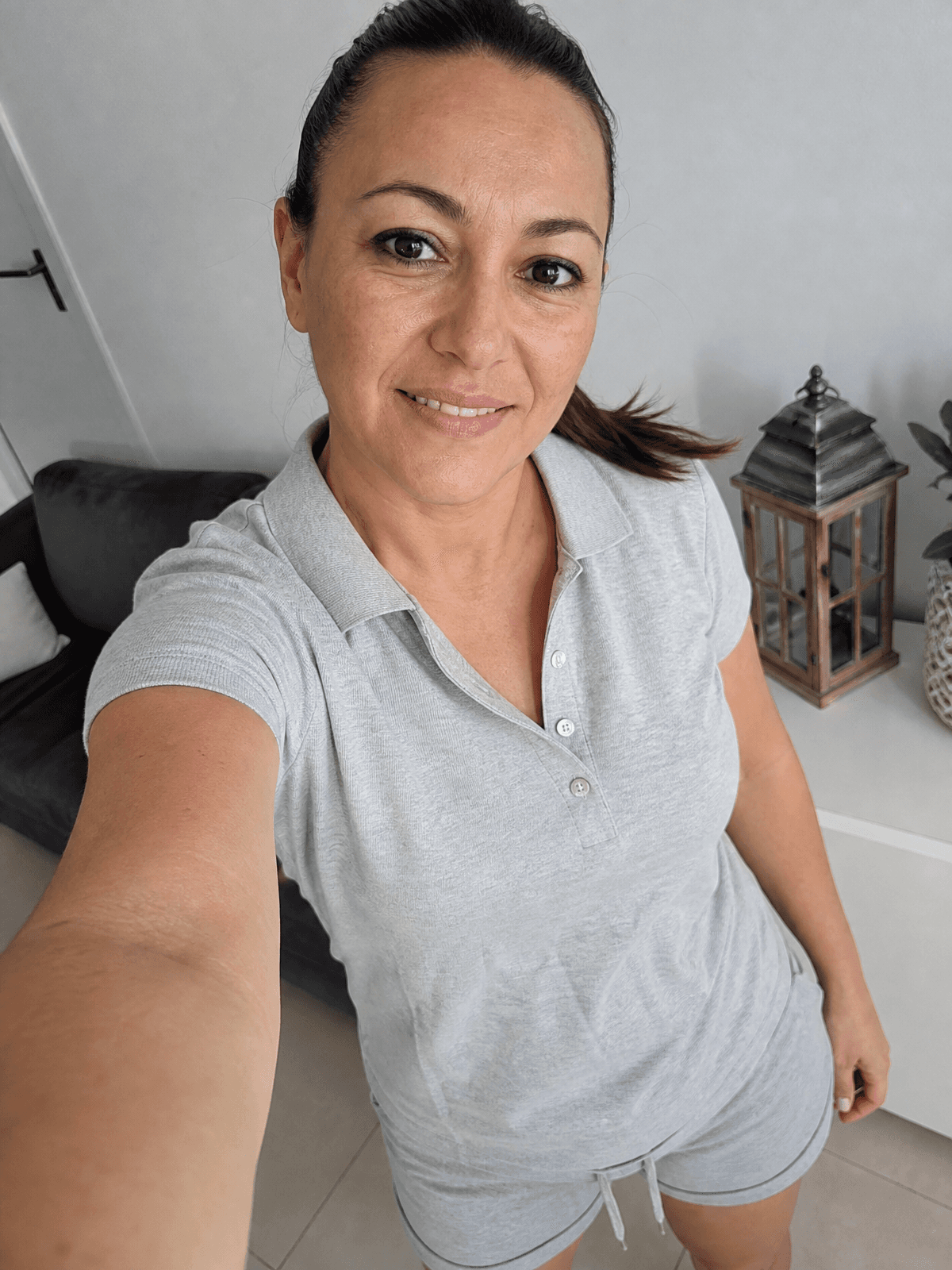 Lucia, 42