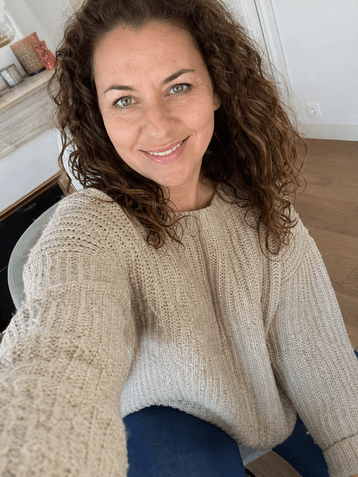 Sofia, 39