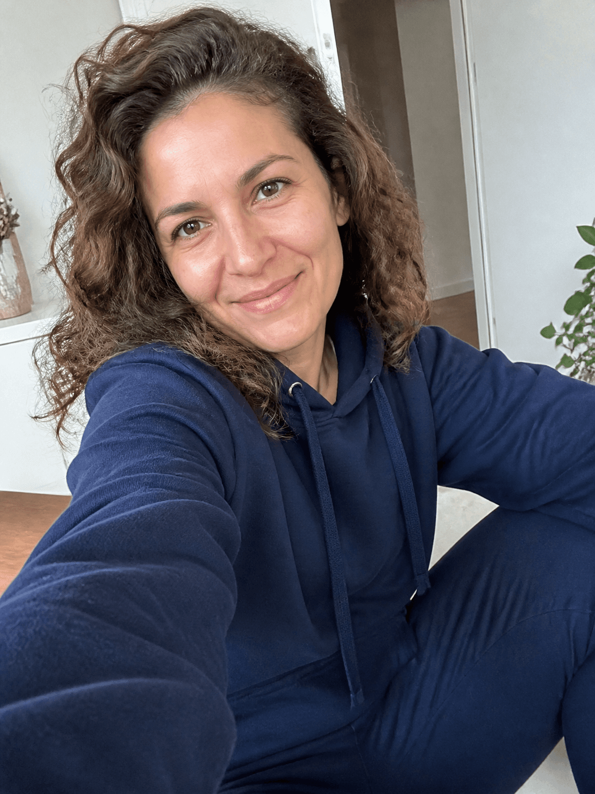 Sofia, 41