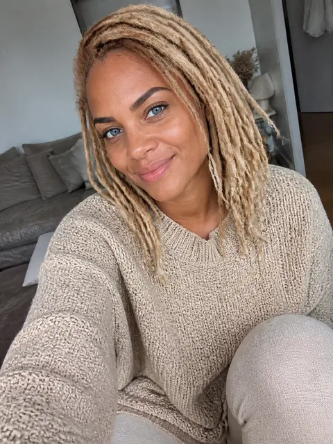 Elin, 36