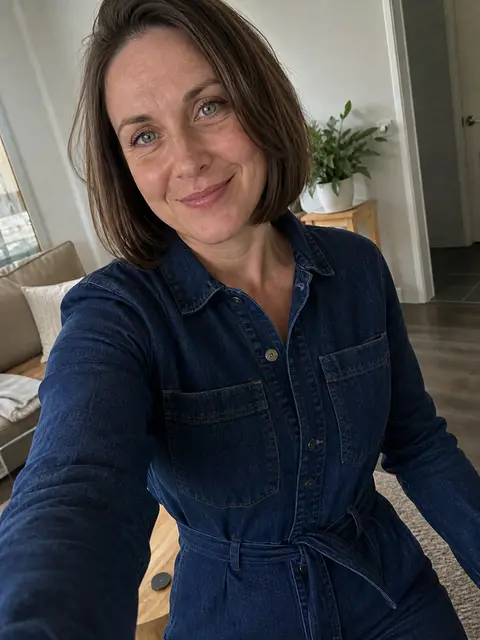 Elena, 37